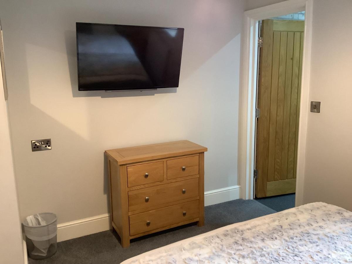 Jeffersons Hotel & Serviced Apartments (Adults Only) Barrow-in-Furness Exteriör bild
