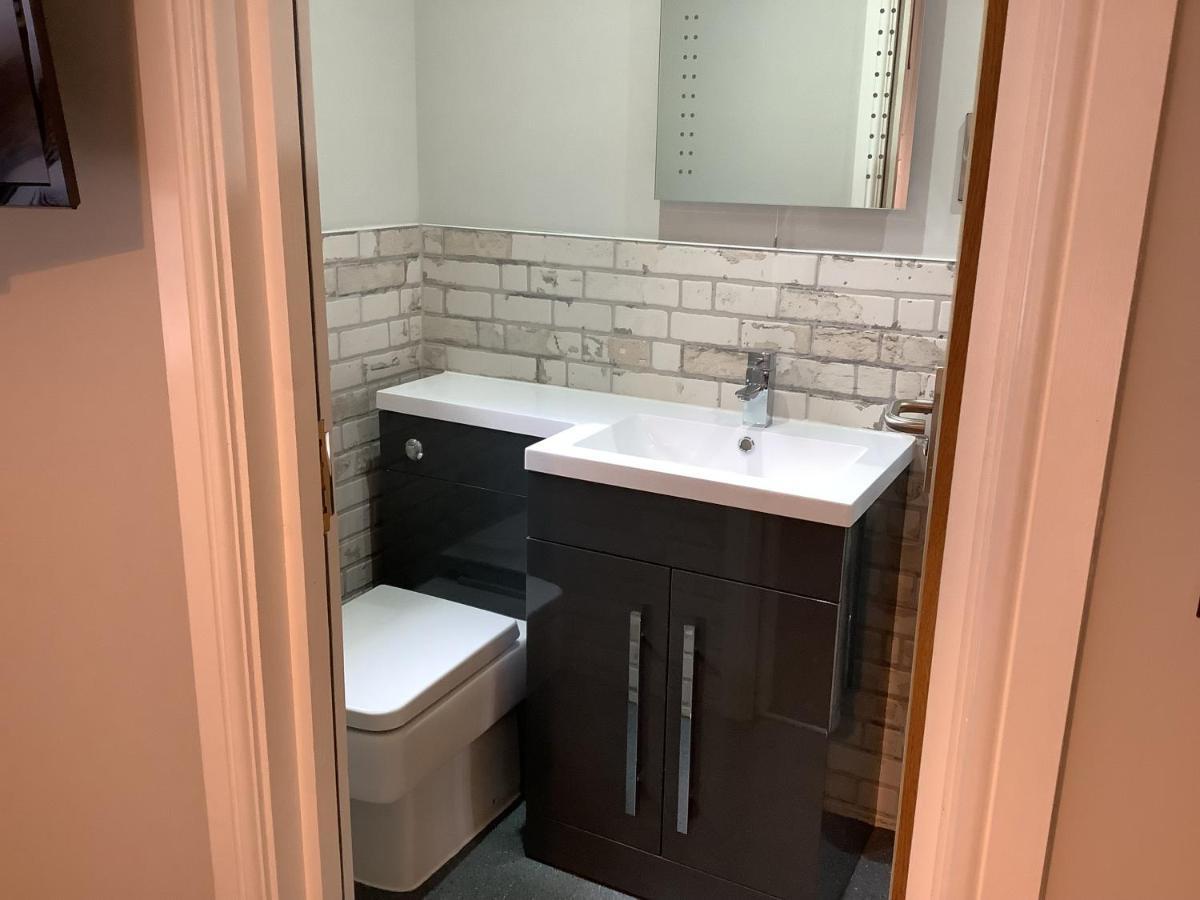 Jeffersons Hotel & Serviced Apartments (Adults Only) Barrow-in-Furness Exteriör bild