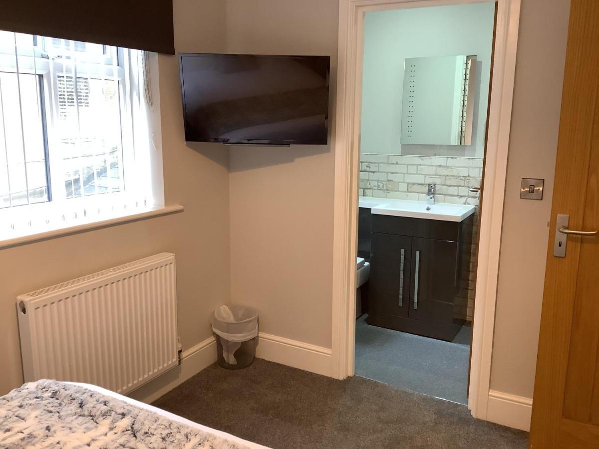Jeffersons Hotel & Serviced Apartments (Adults Only) Barrow-in-Furness Exteriör bild