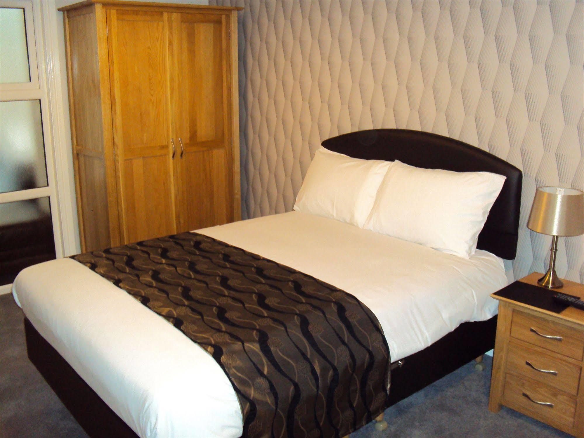 Jeffersons Hotel & Serviced Apartments (Adults Only) Barrow-in-Furness Exteriör bild